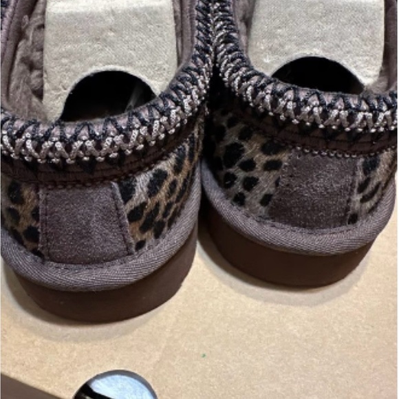 UGG® Tasman Caspian Slippers - Picture 7 of 8